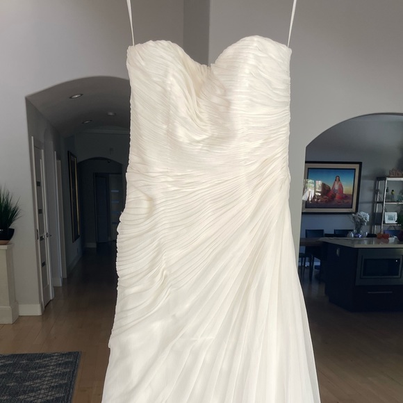 David Bridal’s Strapless Gown Brand New - Picture 2 of 13